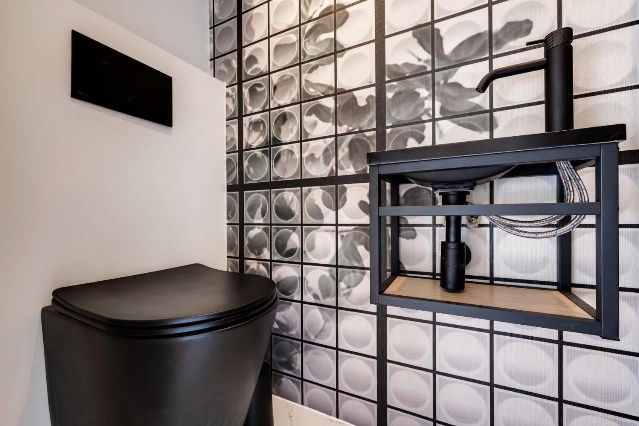 La Petite Suite - T1 In Duplex In The City Center 안시 외부 사진